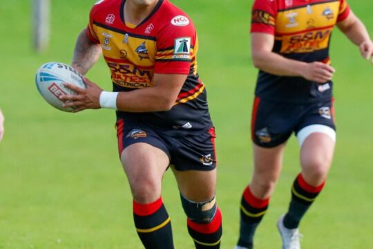 TOMLINSON SIGNS FOR 2025