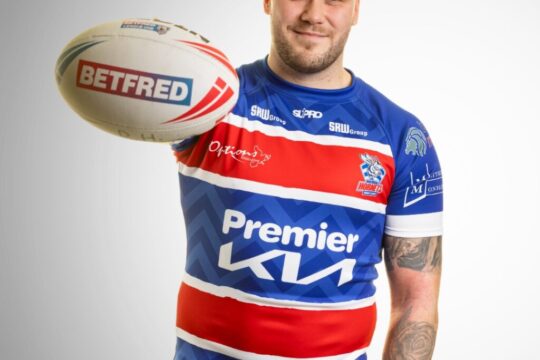 BRIERLEY SIGNS FOR 2025