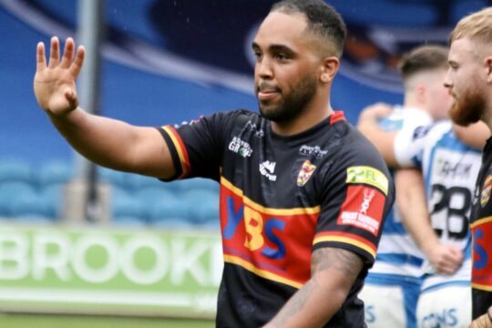 TOMLINSON RE-SIGNS FOR 2025